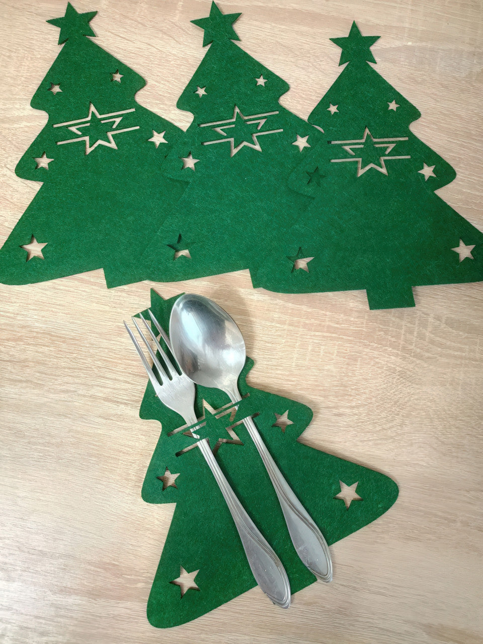 Сервірувальні конверти для столових приборів із фетру "Ялинка" 21×17 см, набір 12 штук, зелені